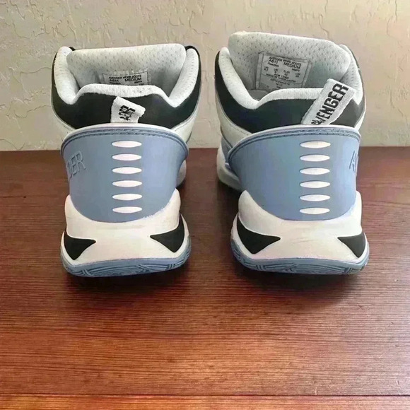 Avenger Work Boots Reaction Mid CN A811 Men's Size 8.5 White Blue Black - Picture 10 of 13